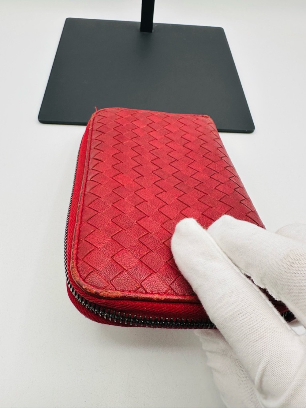 Bottega Veneta Weave Zip Around Wallet - Picture 5 of 11